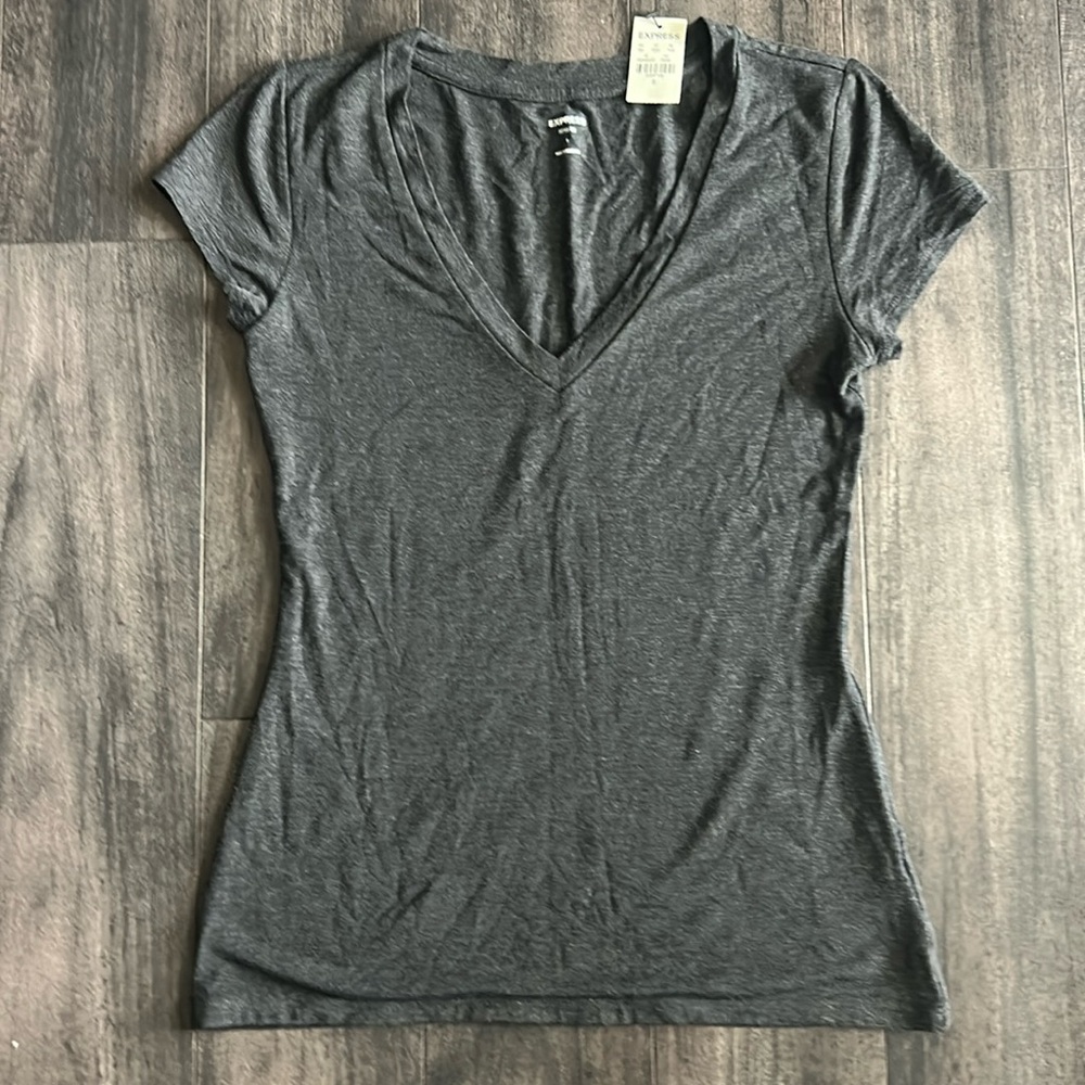 Express Women's Small V- neck Fitted T-shirt, New With Tags